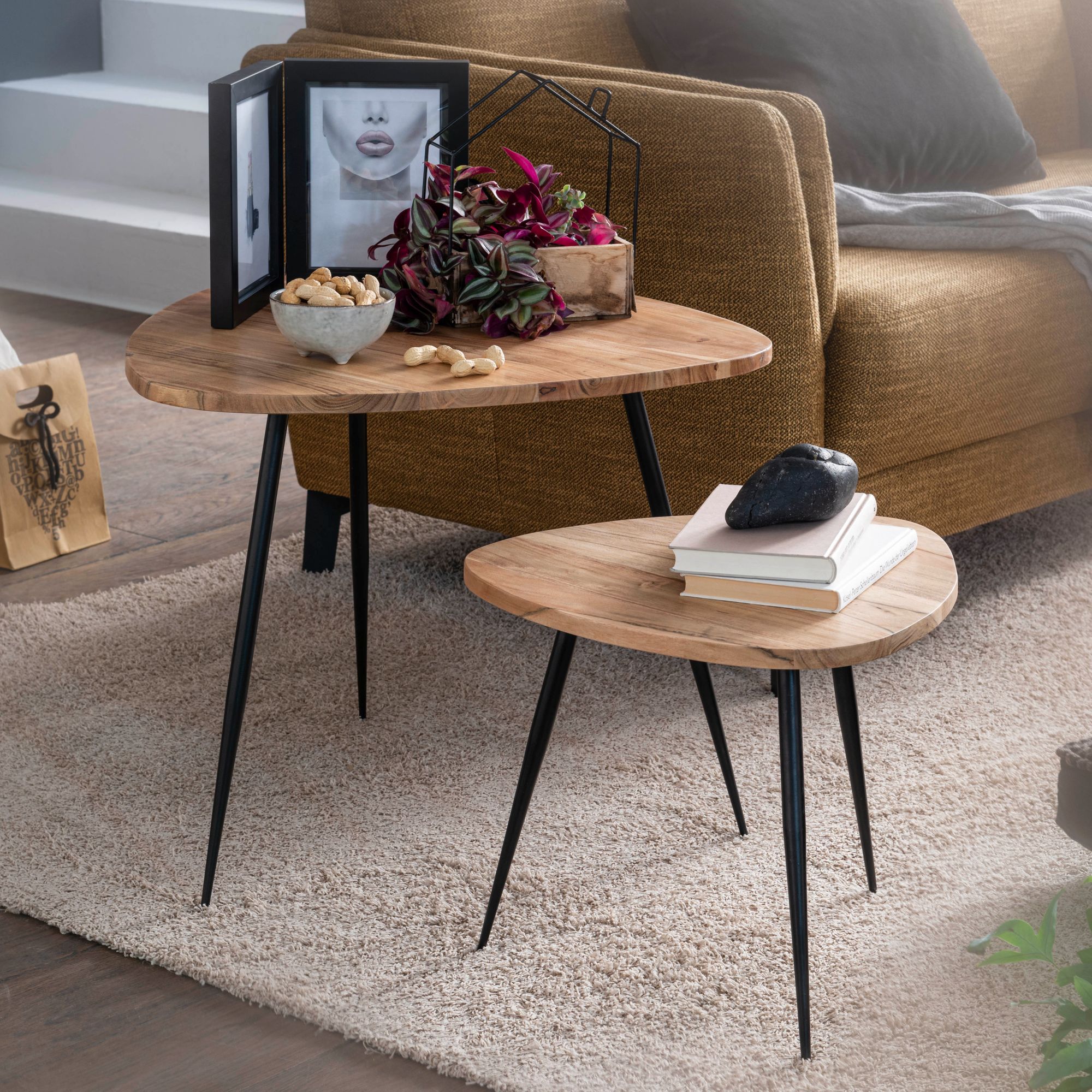 Set 2 Tavolini Acacia Legno Massello / Metallo Colore Marrone | Gambe Nere | 60x51x60 cm & 42,5x37x42,5 cm