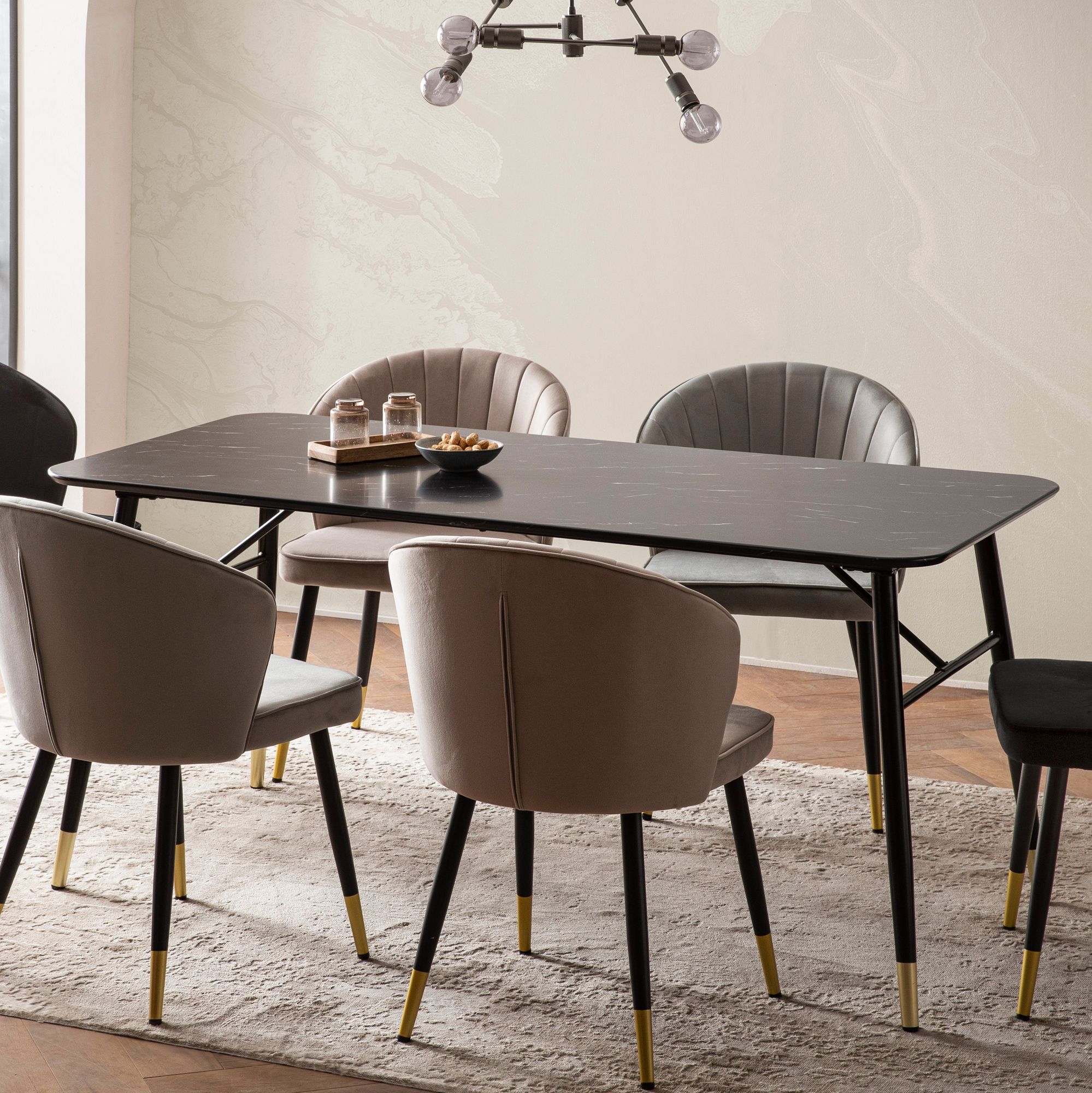 Tavolo da pranzo 120x60x76 cm | Piano nero effetto marmo | Gambe in metallo nero e oro