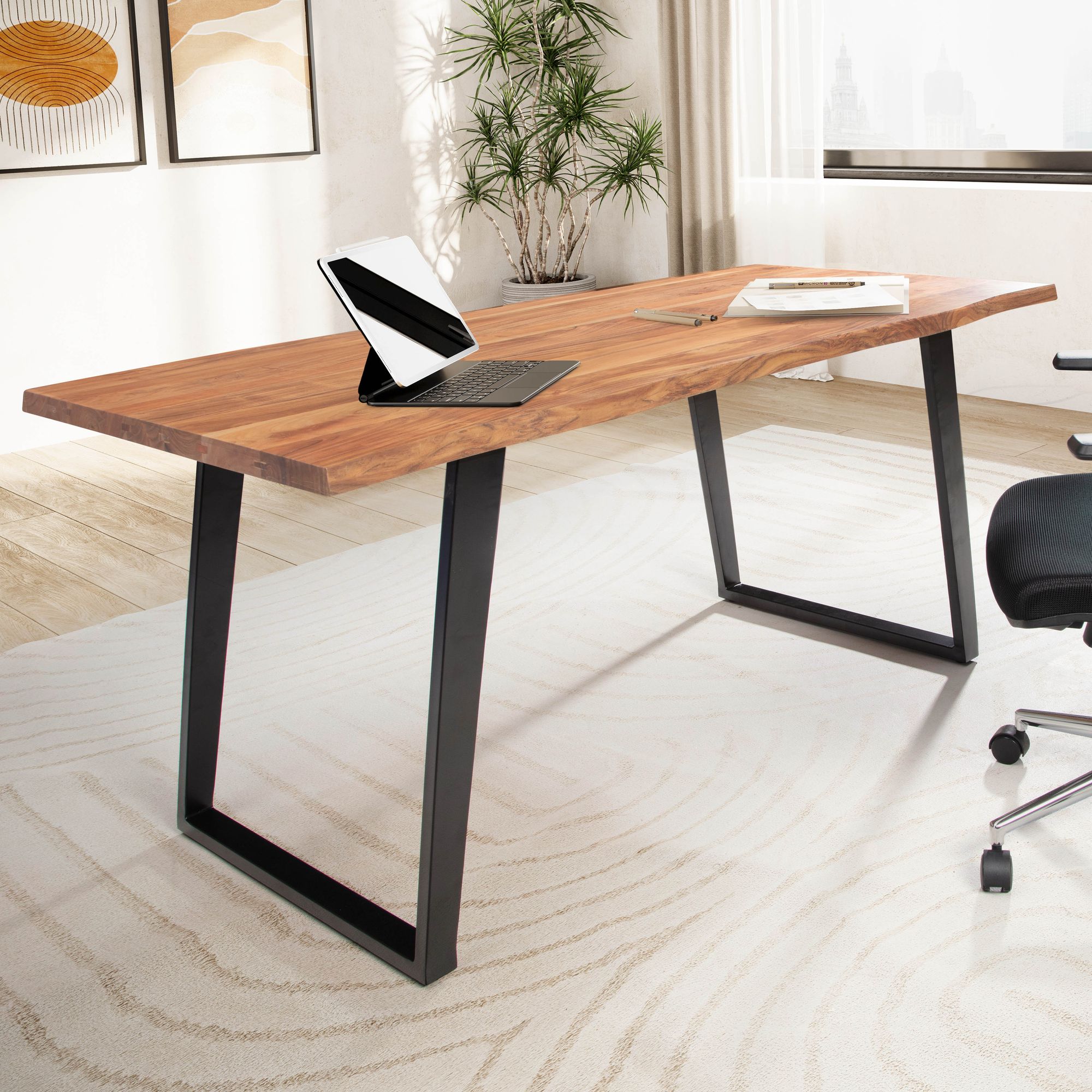 Scrivania in legno massello di acacia 120x60x76 cm | Piano con bordo naturale | Gambe a U in metallo nero
